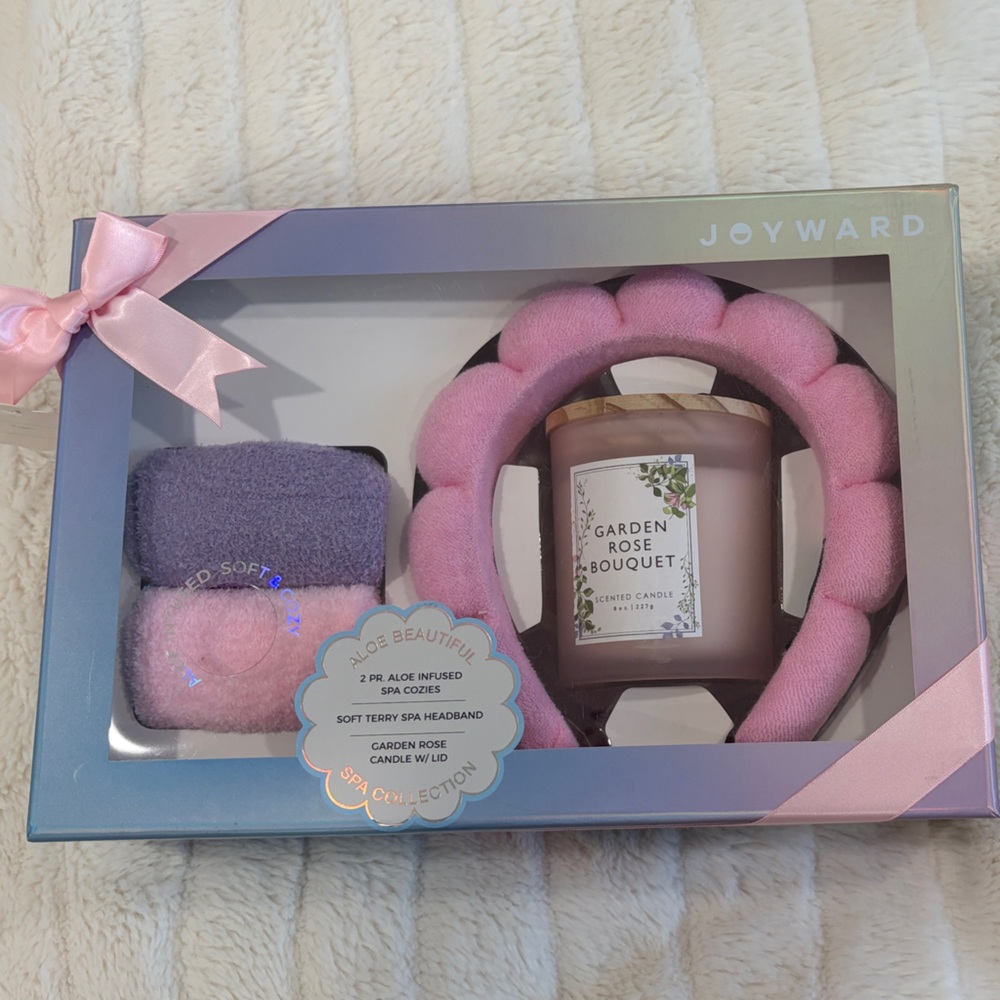 Pink and Purple Bath Soak Gift Set